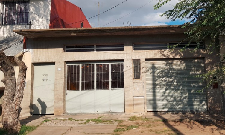 Foto Casa en Venta en Villa Ballester, Buenos Aires - U$D 59.500 - pix49320165 - BienesOnLine